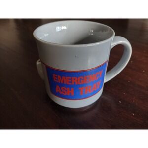 THE SMOKER'S MUG WITH BUILT IN EMERGENCY ASH TRAY